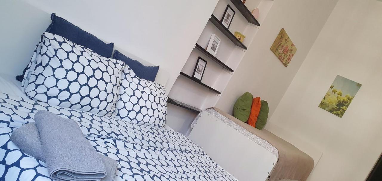 Chopin Street Private Rooms Katowice Ngoại thất bức ảnh