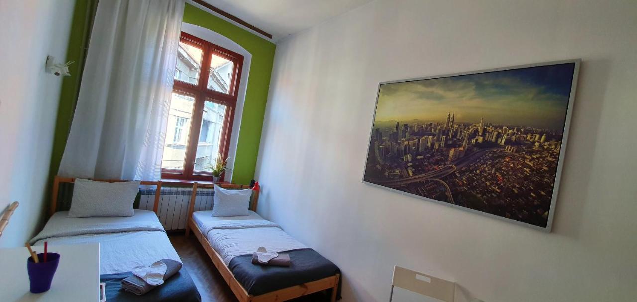 Chopin Street Private Rooms Katowice Ngoại thất bức ảnh